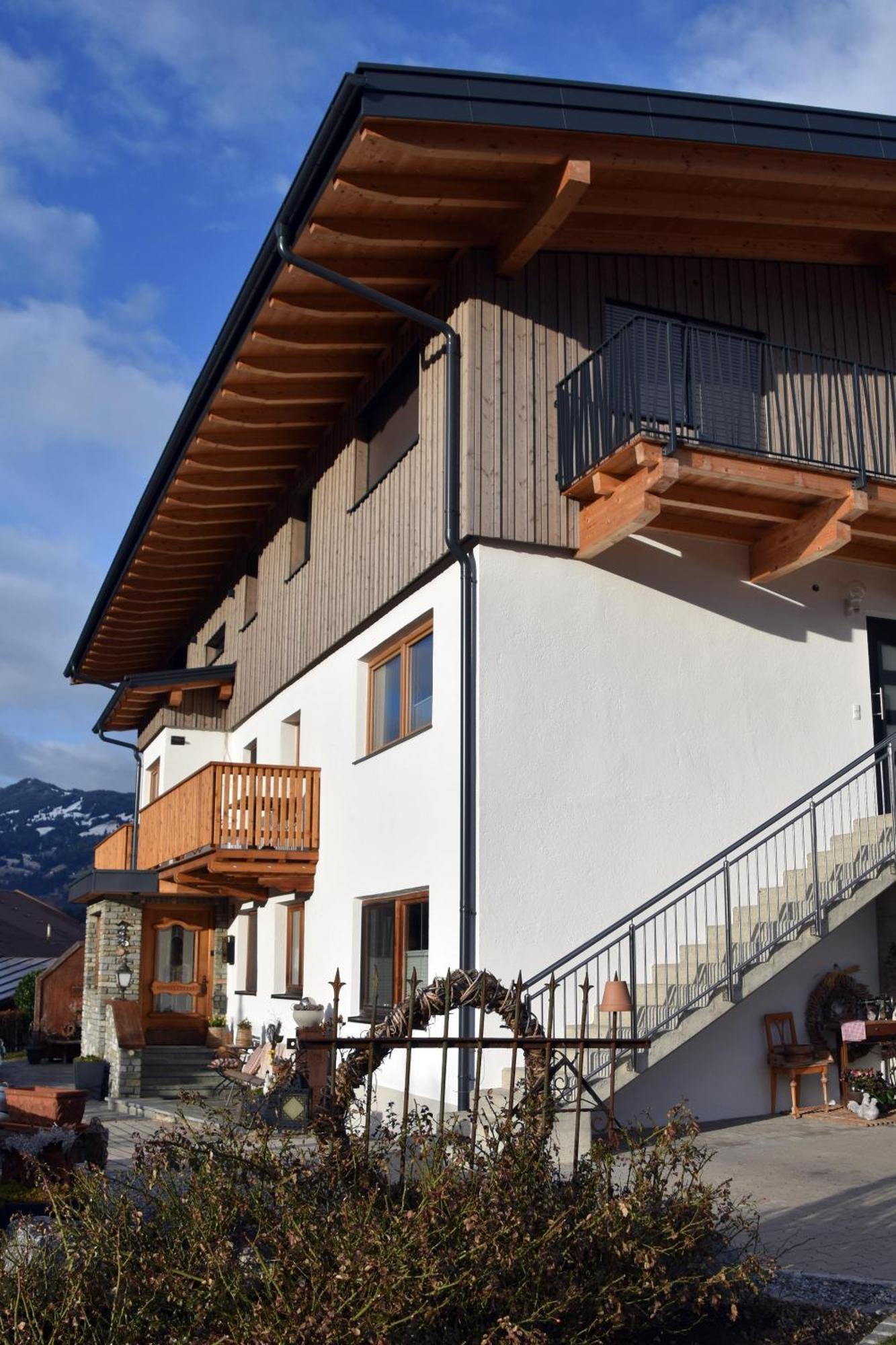 Gaestehaus Koell Roppen ภายนอก รูปภาพ